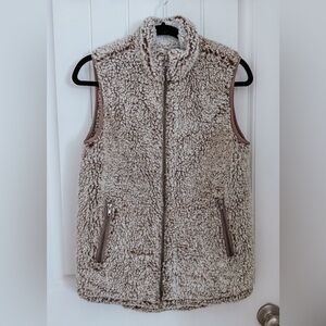 THREAD SUPPLY- Cozy Sherpa Fleece Vest
